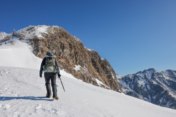 【横前倉山】10人埋没の件、破断面が浅かったのかと思ったら9人が全身埋没だったらしい