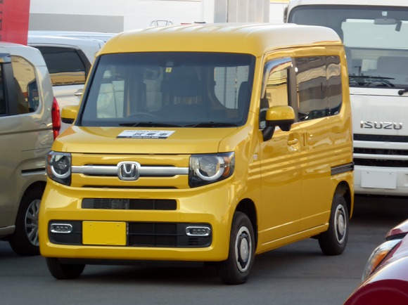 【アウトドアに最適な車】N-VAN最強！助手席までフラットになるのは強すぎる