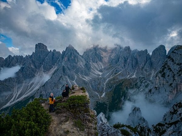 3連休の山岳遭難16件…2人死亡10人重軽傷、1人不明