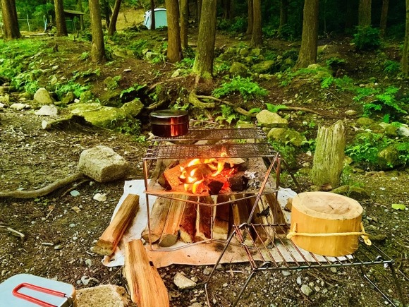 ぼく「キャンプやってみるか、テント買えば後は無料で泊まりたい放題なんだろ？」