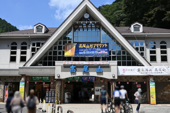 今日、高尾山に登るんやが「高山病」ってどんな症状なんや