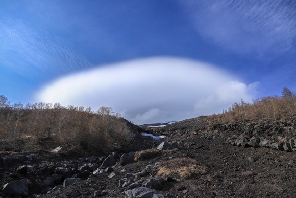 社会学者「富士山の入山料1000円は安すぎる。1万円でもいいと思う。お金がない人は山に登らない」