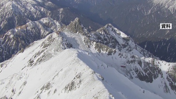 登山中に滑落←よく聞く　宿泊中にテントごと滑落←聞いたことない