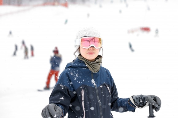 【悲報】ワイの彼女、男友達と2人でスキー旅行へ・・・