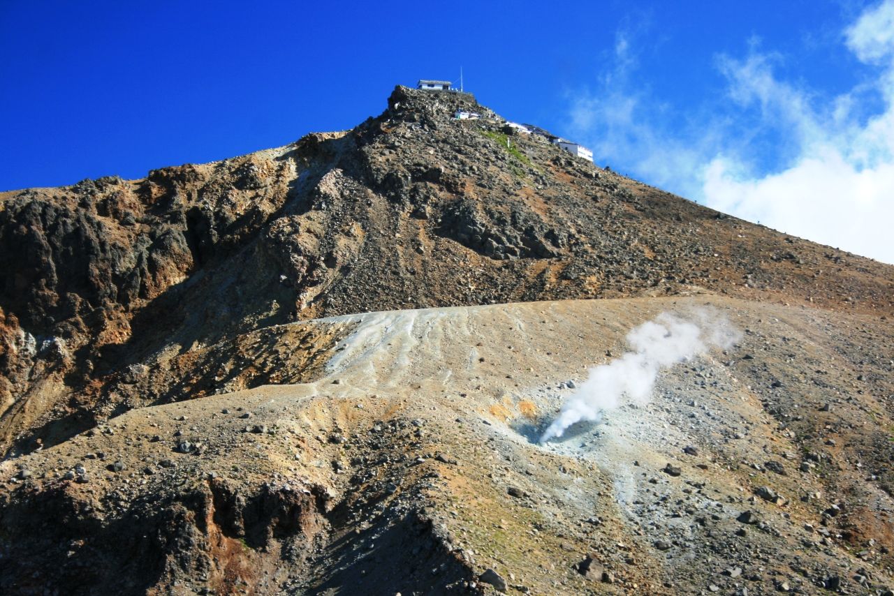 御嶽山噴火 被害者の多くが正常化バイアスに陥り 逃げ遅れた可能性が残された写真から指摘される 登山ちゃんねる