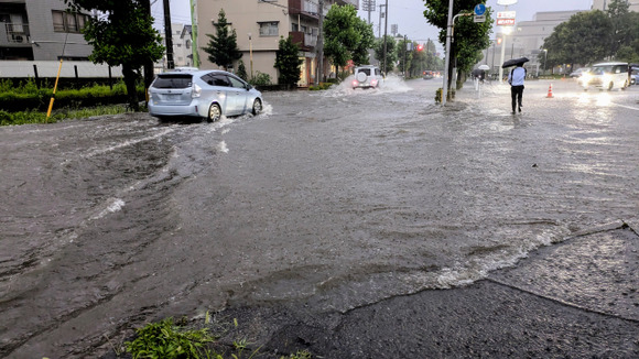 【悲報】台風１０号の世界予測、徐々に2018年の大阪壊滅台風と同じコースに入り始める????