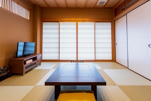 【画像】朝食付き一泊4400円の旅館、素晴らしい????