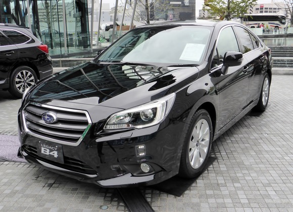 The_frontview_of_Subaru_LEGACY_B4_(BN9)