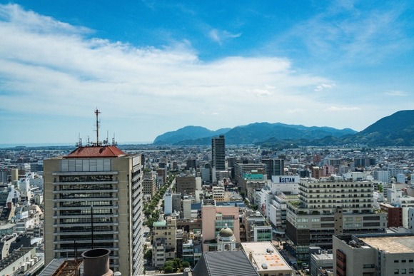静岡市「東京圏の皆さん、静岡に移住してくれたら最大400万円あげます」