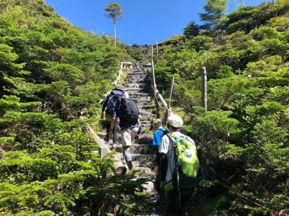 皆トレッキングシューズ洗って乾かすのどうしてるの？