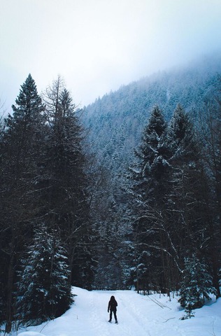 trekking