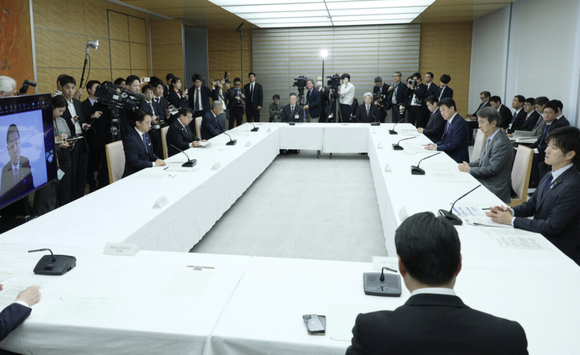 政府「クマ駆除？警察がライフル使ってやれ」