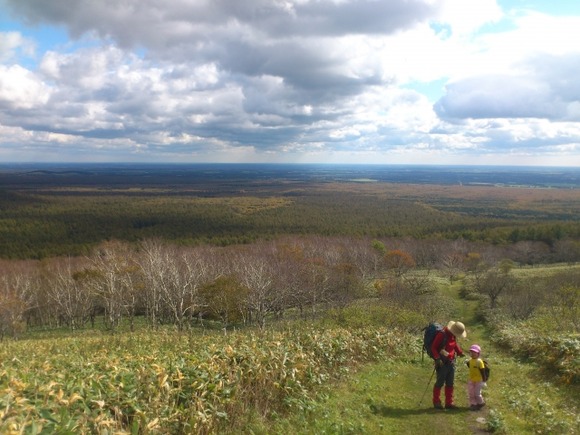 GWワイ「身体が疲れて動けねぇ…」陽キャ「BBQ！カラオケ！」世の中の父親「……」