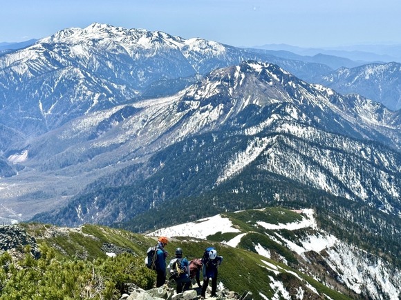 登り優先はあくまで基本であって決まりではないし譲りやすい方が優先すべき