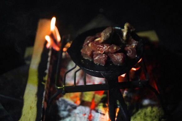 キャンプ中だけどすき焼き食うよー(*･ω･)ﾉ
