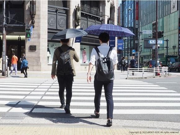 「メンズ日傘」男性８割以上が ”肯定的”　お前まだ日傘してないの？