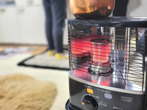 エアコン←暖かくない　石油ストーブ←給油がメンドイ