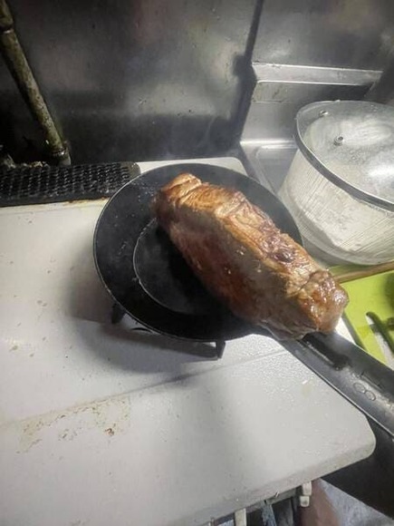 【画像】今から肉焼くよーーーーー！！！！！！