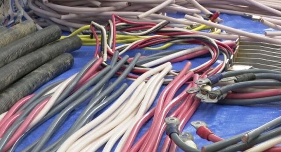 合計の重さは830キログラムに…スキー場の送電用ケーブルなどを盗んだボリビア国籍の男2人を逮捕