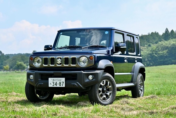 スズキ「ジムニーノマドは月1200台くらいしか売れんだろ」👉発売4日で5万台の注文が殺到