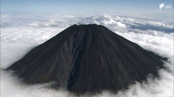 「夜で怖いの」　富士山で救助