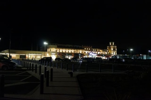 サービスエリア