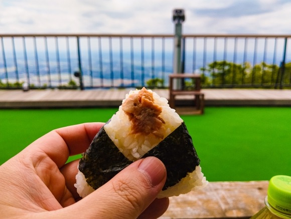 ふらっと行くご近所低山用ザックって別に持ってる？