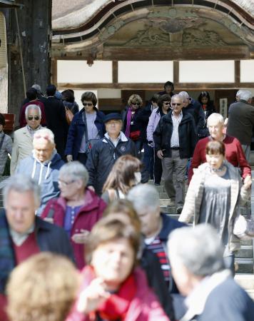 高野山観光「入山税」徴収を検討…世界遺産オーバーツーリズム対策