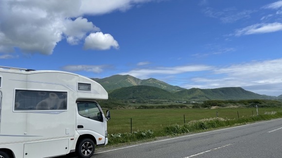 キャンピングカーで生活したいんだけど、トイレのタンクはどっか下水にながしたりできるの？