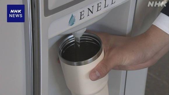 東京の企業が「空気から飲み水」を作る装置を開発！1台で1日最大33リットルの水を作り出す