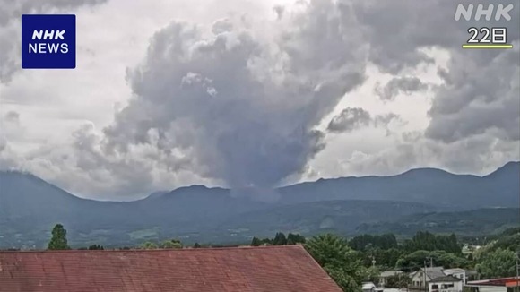 霧島連山の新燃岳 噴火警戒レベル3に…大きな噴石 火砕流に警戒
