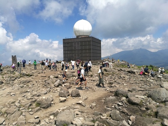 山登り好きって女を登山に誘ったら朝9時スタートでも「早すぎる」って言われてしまった
