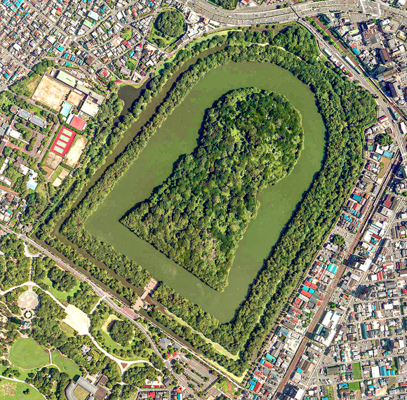 【悲報】大阪初の世界遺産「百舌鳥・古市古墳群」 まったく話題にならない