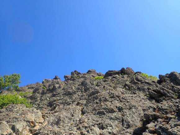 中学旅行の登山で漏らした話する♀
