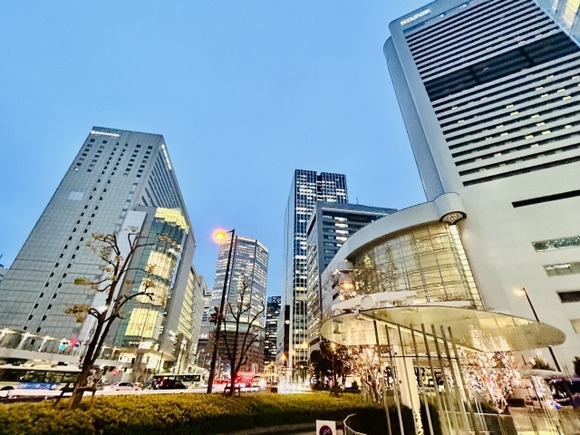大阪駅の公園、溜まり場になってしまう????