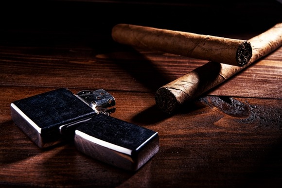 【画像】ちょっと良いライター買ったったったｗｗｗｗｗｗｗｗｗｗｗｗｗｗ