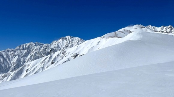 雪山デビューしたいけど完全ボッチだからリスク高いしなかなか踏み出せない