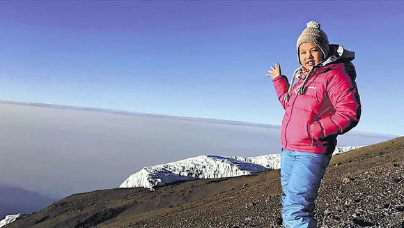【アフリカ大陸最高峰】小６女子がキリマンジャロ登頂「へっちゃらだった」