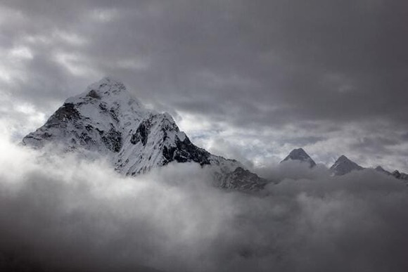 theodor-lundqvist-Vsn5YH9sMeA-unsplash (1)