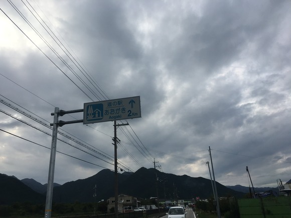 625