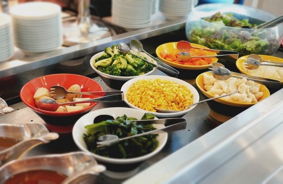 【画像】今からビジホの「無料健康朝食」食べる