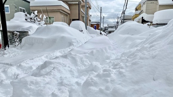 気象庁「10年に1度レベルの強烈寒波が襲来。大雪に注意して！」