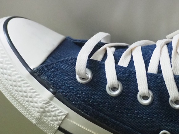 スニーカー界のユニクロみたいのはないんか？