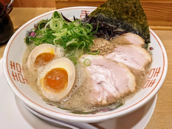 【頂上決戦】「うまかっちゃん」vs「マルタイ棒ラーメン」