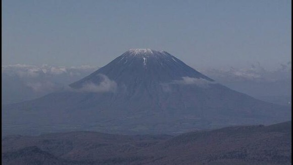 【北海道】「甘くみていた。すみません」中国籍の21歳男性、羊蹄山の6合目付近 疲労で歩行困難に…この時期にしては軽装