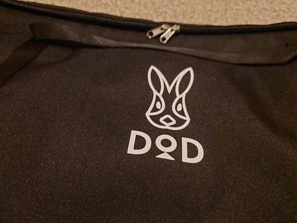 【画像】新しいキャンプテーブルが届いたぜｗｗｗｗｗｗｗｗｗｗｗ