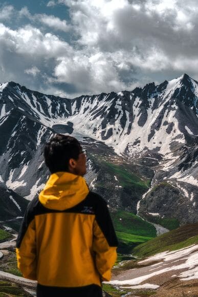 【遭難】暗くなってきて麓に明かり見えたらそっちに行進するわ…それが人間