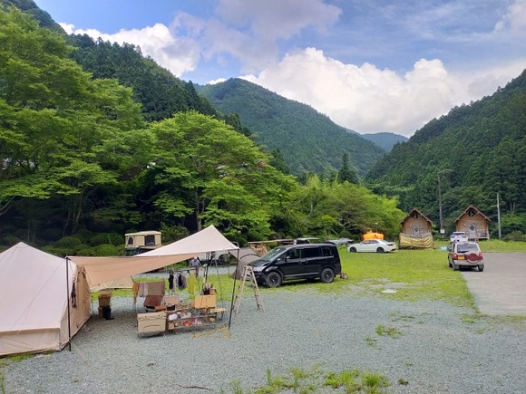 ファミリーカーとは別にソロキャン用の軽バン欲しいよな