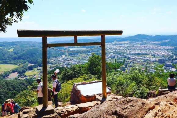 登山靴は合わないと悲惨だから、多少無理してでも履き比べるのが吉
