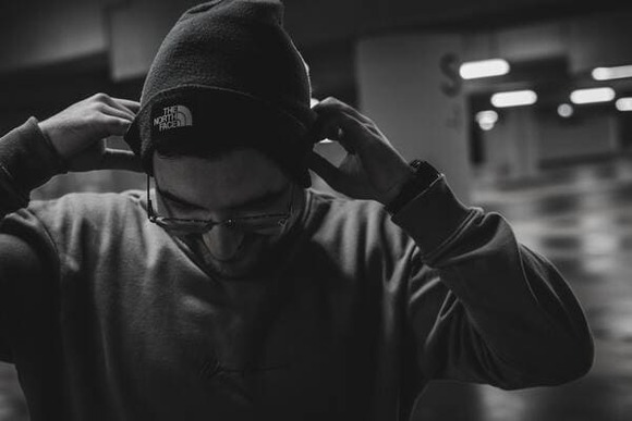 「ノースフェイス」のアウター着てるやつって何でそんなに量産型になりにいきたいんや？